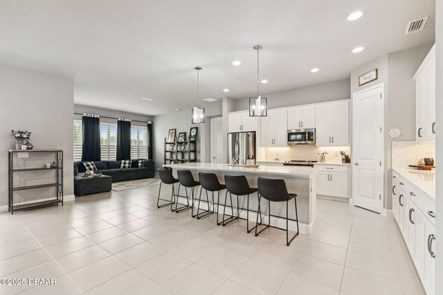 569 Mosaic Boulevard, Daytona Beach, FL 32124