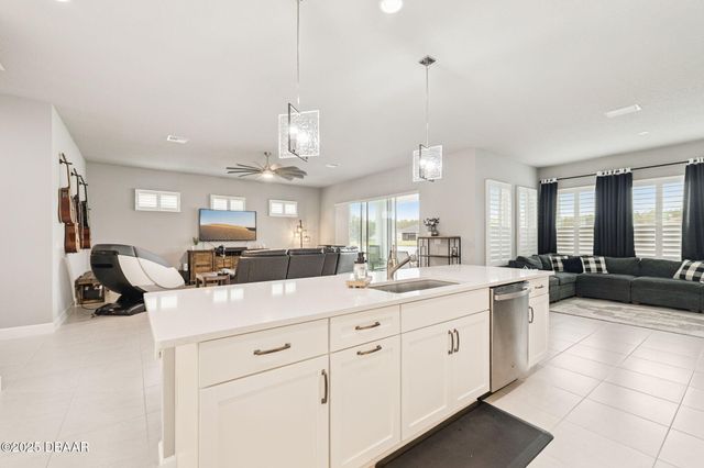 569 Mosaic Boulevard, Daytona Beach, FL 32124