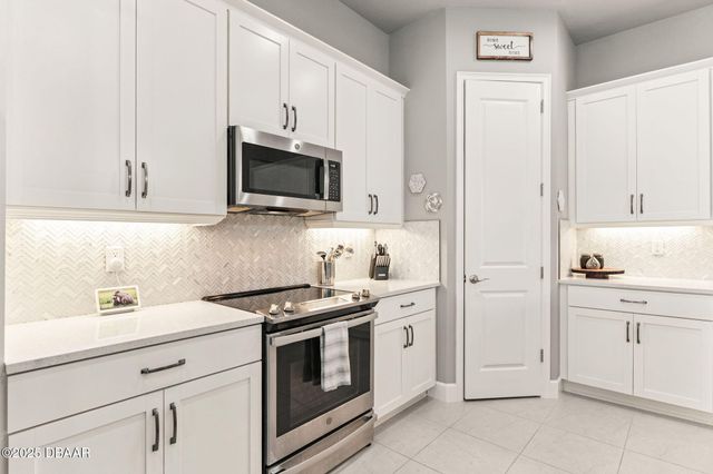 569 Mosaic Boulevard, Daytona Beach, FL 32124