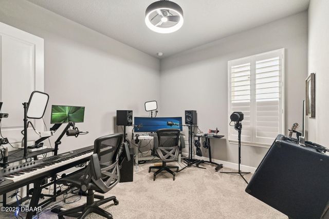 569 Mosaic Boulevard, Daytona Beach, FL 32124