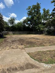 7231 Syracuse Drive, Dallas, TX 75214