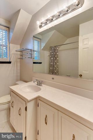 4608 34TH ST S, Arlington, VA 22206