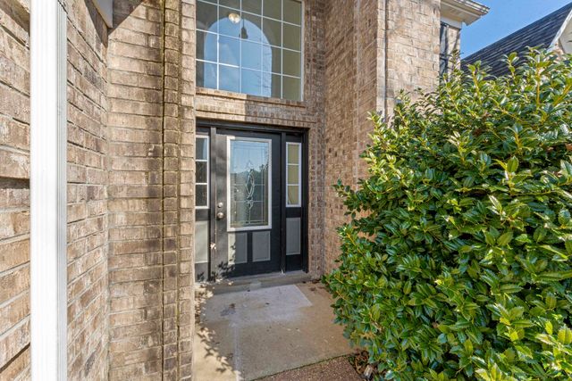 7848 PINEFROST LN, Memphis, TN 38125