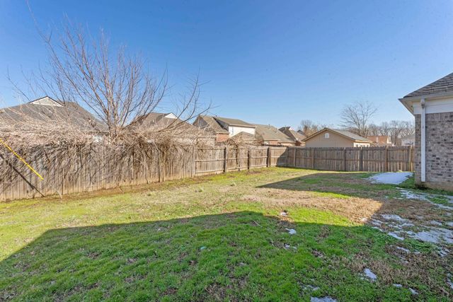 7848 PINEFROST LN, Memphis, TN 38125