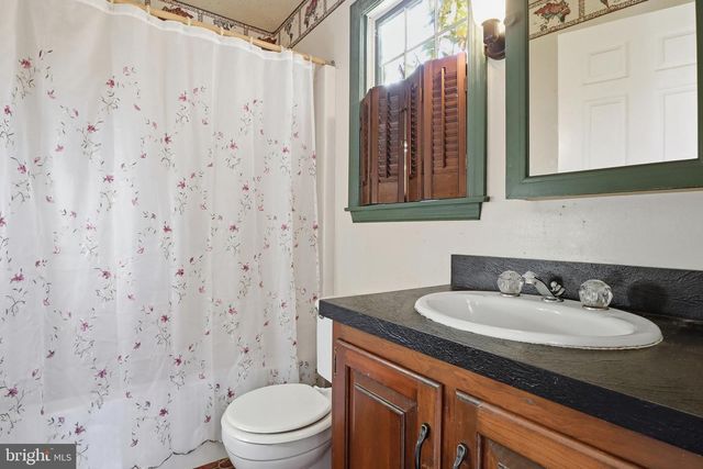 205 W MAPLEWOOD AVENUE, Mechanicsburg, PA 17055