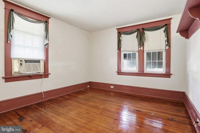 205 W MAPLEWOOD AVENUE, Mechanicsburg, PA 17055