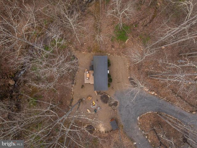 949 DUMPLING RUN RD, Moorefield, WV 26836