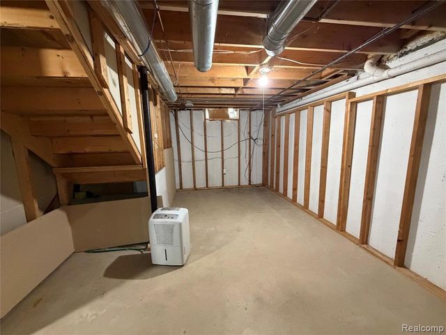 3290 Bennington Drive, Wixom, MI 48393