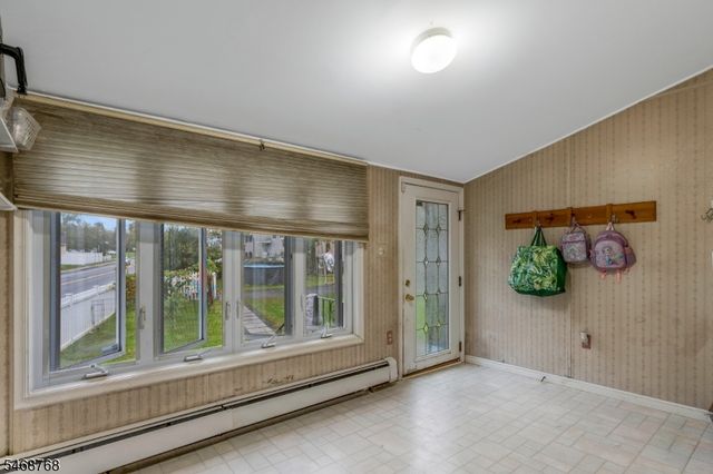 34 Rockview Ter, North Plainfield Boro, NJ 07060
