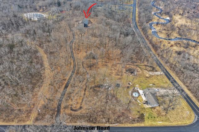 N6095 Johnson ROAD, Burlington, WI 53105