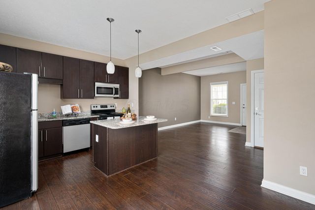 6188 Brassie Avenue, 404, Westerville, OH 43081