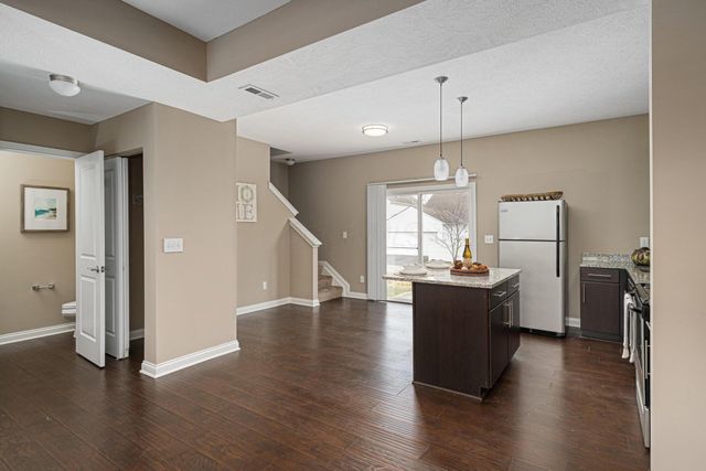 6188 Brassie Avenue, 404, Westerville, OH 43081