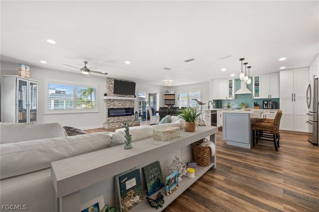 3364 N Key DR 8, North Fort Myers, FL 33903