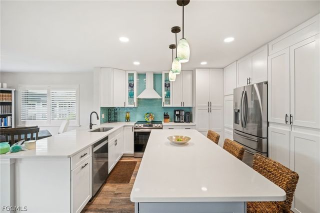 3364 N Key DR 8, North Fort Myers, FL 33903