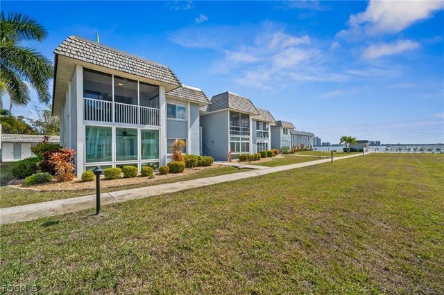 3364 N Key DR 8, North Fort Myers, FL 33903