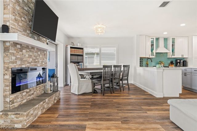 3364 N Key DR 8, North Fort Myers, FL 33903