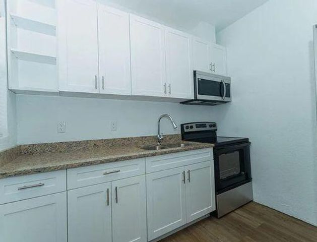 624 S 12th Street A, Fort Pierce, FL 34950