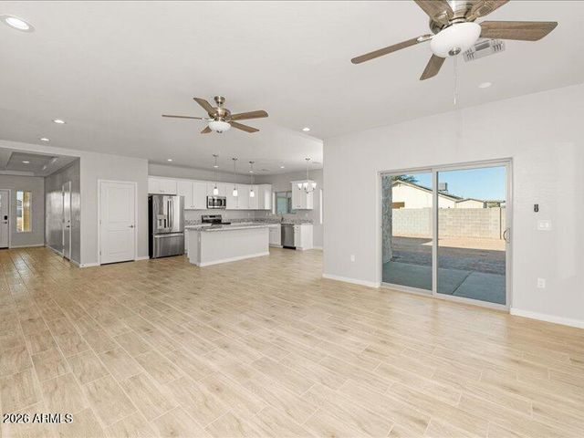 8611 W MISSION HILLS Drive, Arizona City, AZ 85123