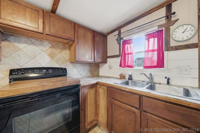 16149 S Mason Road, Kiefer, OK 74041