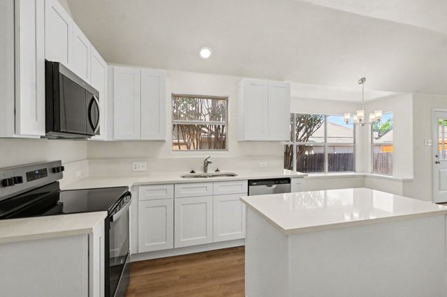2033 Piedmont Drive, Lewisville, TX 75067