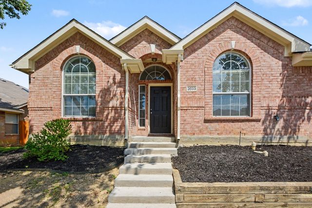 2033 Piedmont Drive, Lewisville, TX 75067
