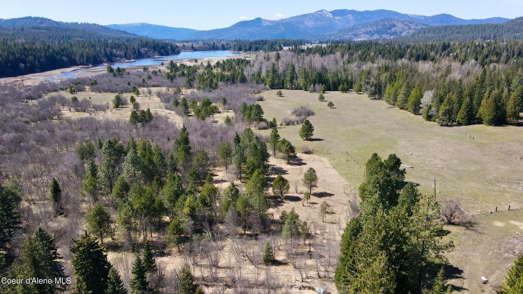 3216 Dufort Rd, Sagle, ID 83860 photo 7