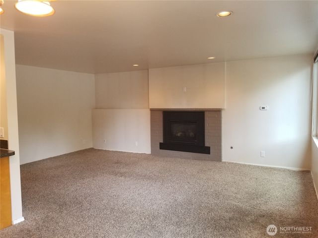 13807 Greenwood Avenue N, Seattle, WA 98133