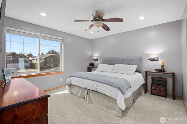 19019 20th Place W, Lynnwood, WA 98036