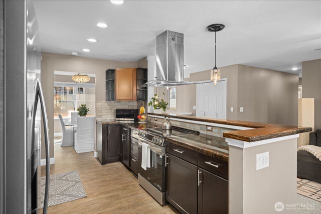 19019 20th Place W, Lynnwood, WA 98036