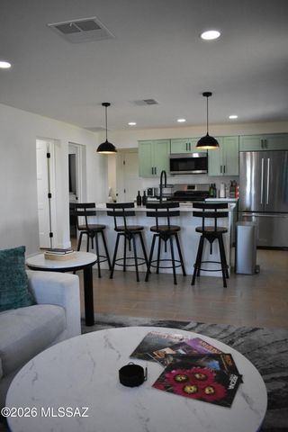 1323 W Speedway Boulevard, Tucson, AZ 85745