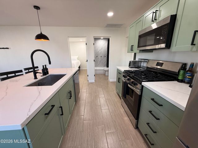 1323 W Speedway Boulevard, Tucson, AZ 85745