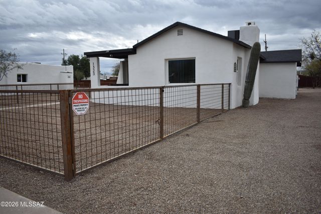 1323 W Speedway Boulevard, Tucson, AZ 85745