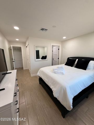 1323 W Speedway Boulevard, Tucson, AZ 85745
