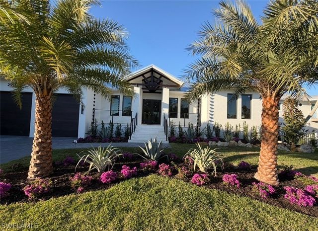 2393 Longboat DR, Naples, FL 34104