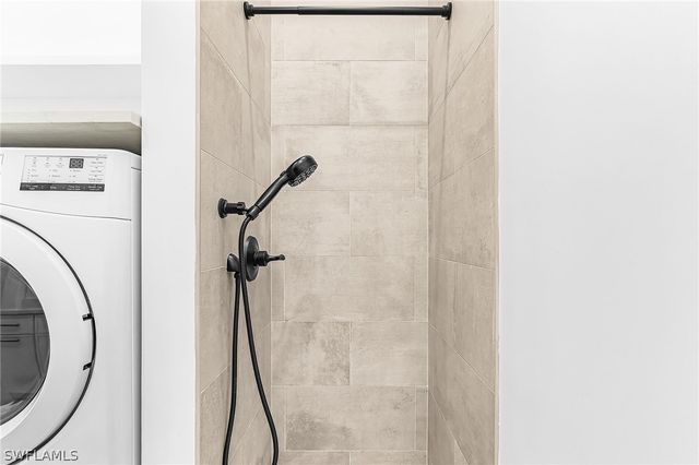 2393 Longboat DR, Naples, FL 34104