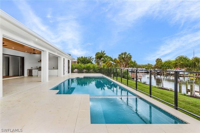 2393 Longboat DR, Naples, FL 34104