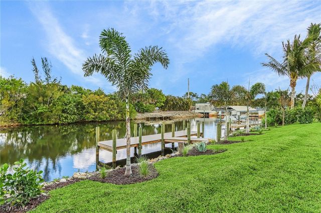 2393 Longboat DR, Naples, FL 34104