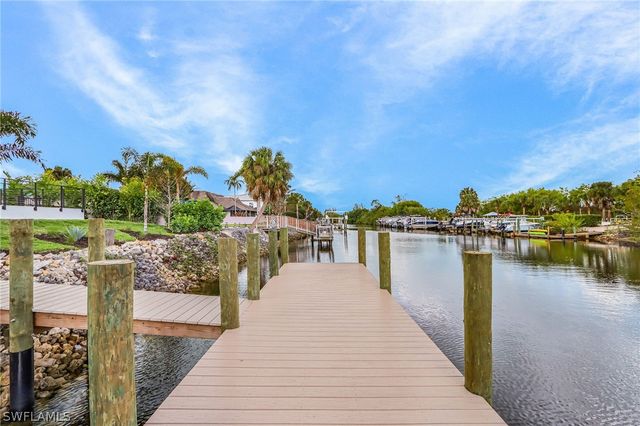 2393 Longboat DR, Naples, FL 34104