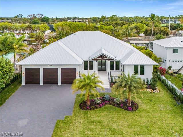 2393 Longboat DR, Naples, FL 34104