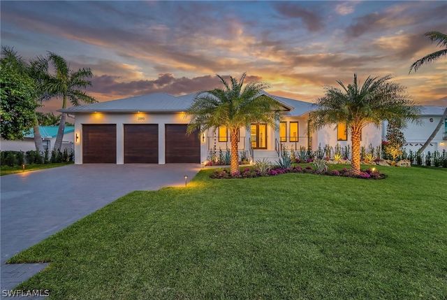 2393 Longboat DR, Naples, FL 34104