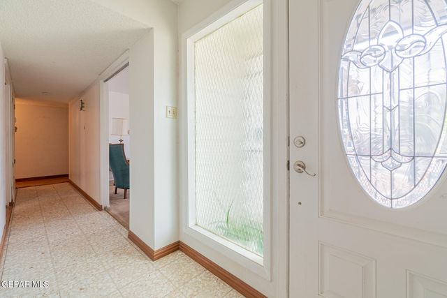 8105 MORLEY Drive, El Paso, TX 79925