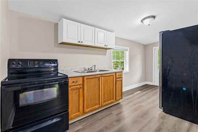 971 Sims Avenue NW, Atlanta, GA 30318