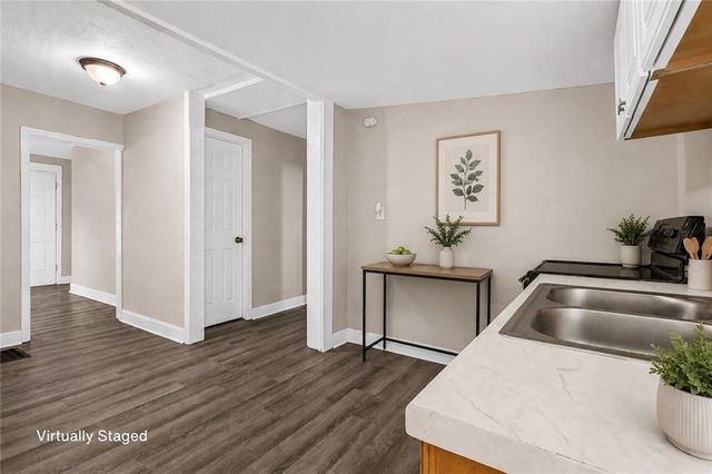 971 Sims Avenue NW, Atlanta, GA 30318
