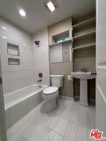 231 S Waldo Avenue B, Fullerton, CA 92833
