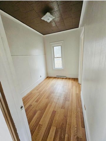 402 Oak Street, Saginaw, MI 48604