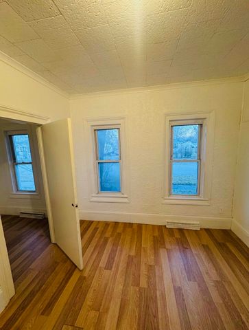 402 Oak Street, Saginaw, MI 48604