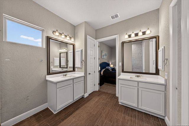 1092 Carriage Loop, New Braunfels, TX 78132