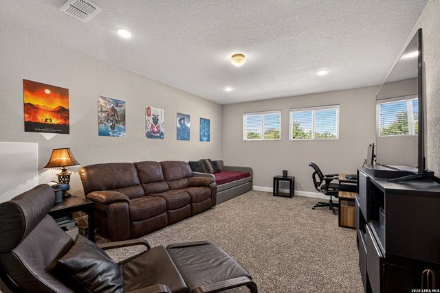 1092 Carriage Loop, New Braunfels, TX 78132