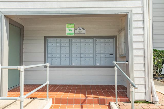 3220 69th Street F5, Galveston, TX 77551