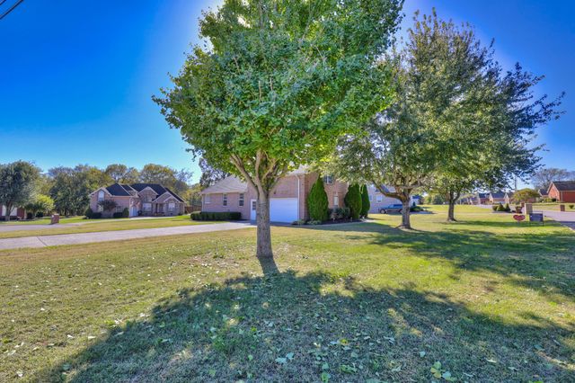 600 Wilkes Pt, Lebanon, TN 37087